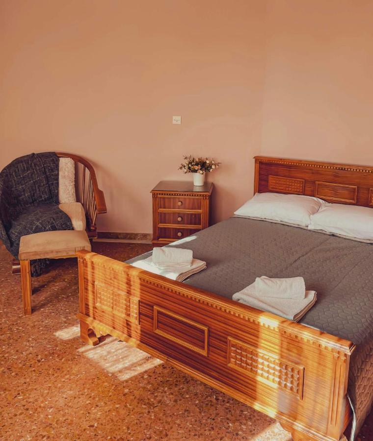 Maria'S Apartment In Old Town Ierápetra Esterno foto
