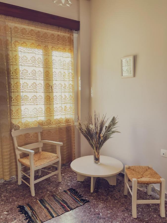 Maria'S Apartment In Old Town Ierápetra Esterno foto